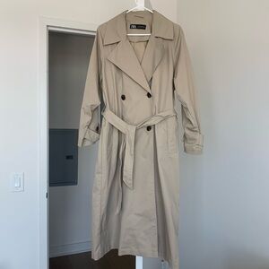 Zara Trench Coat; Size Small